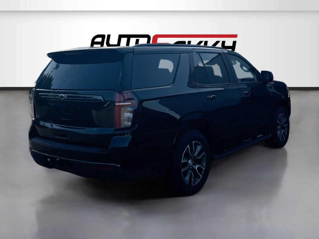 Used 2022 Chevrolet Tahoe Z71 w/ Luxury Package AWD/4WD image 7
