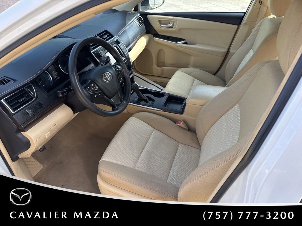 Used 2016 Toyota Camry LE image 7