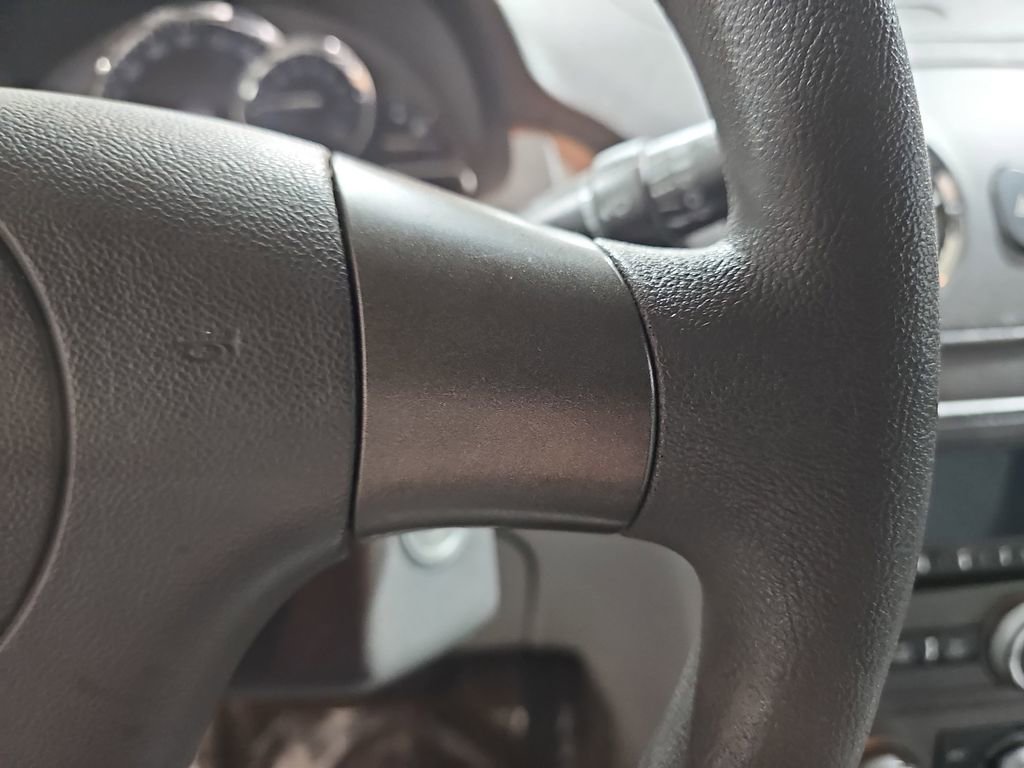 Used 2008 Chevrolet HHR LS image 22