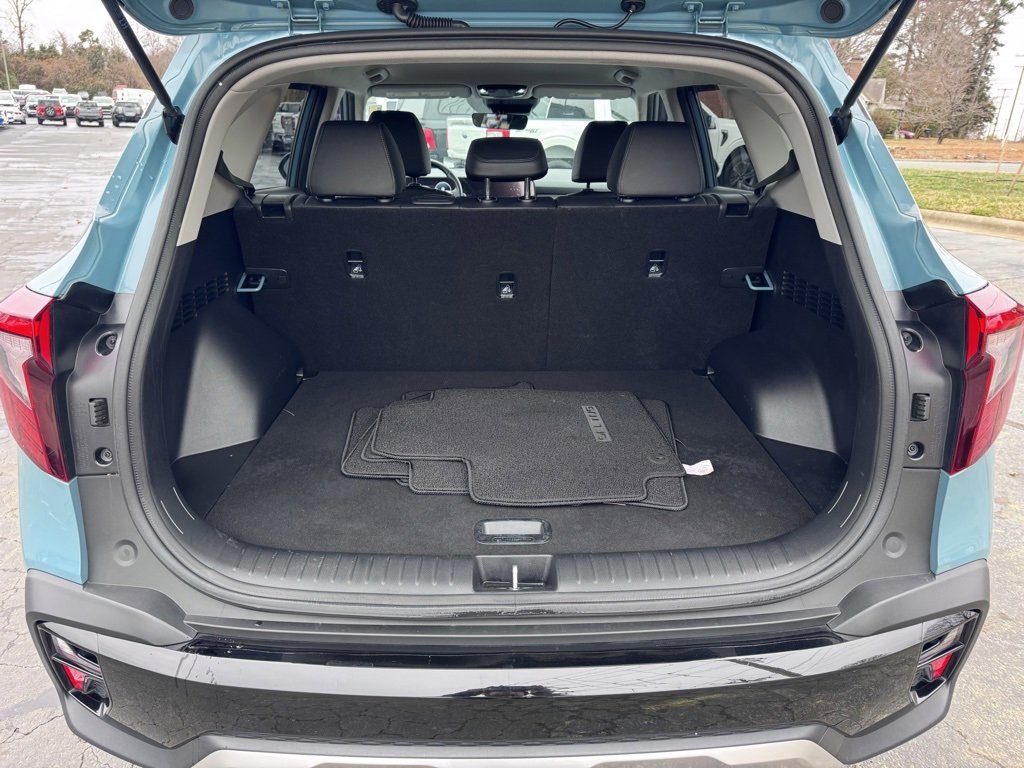 Used 2024 Kia Seltos EX image 38