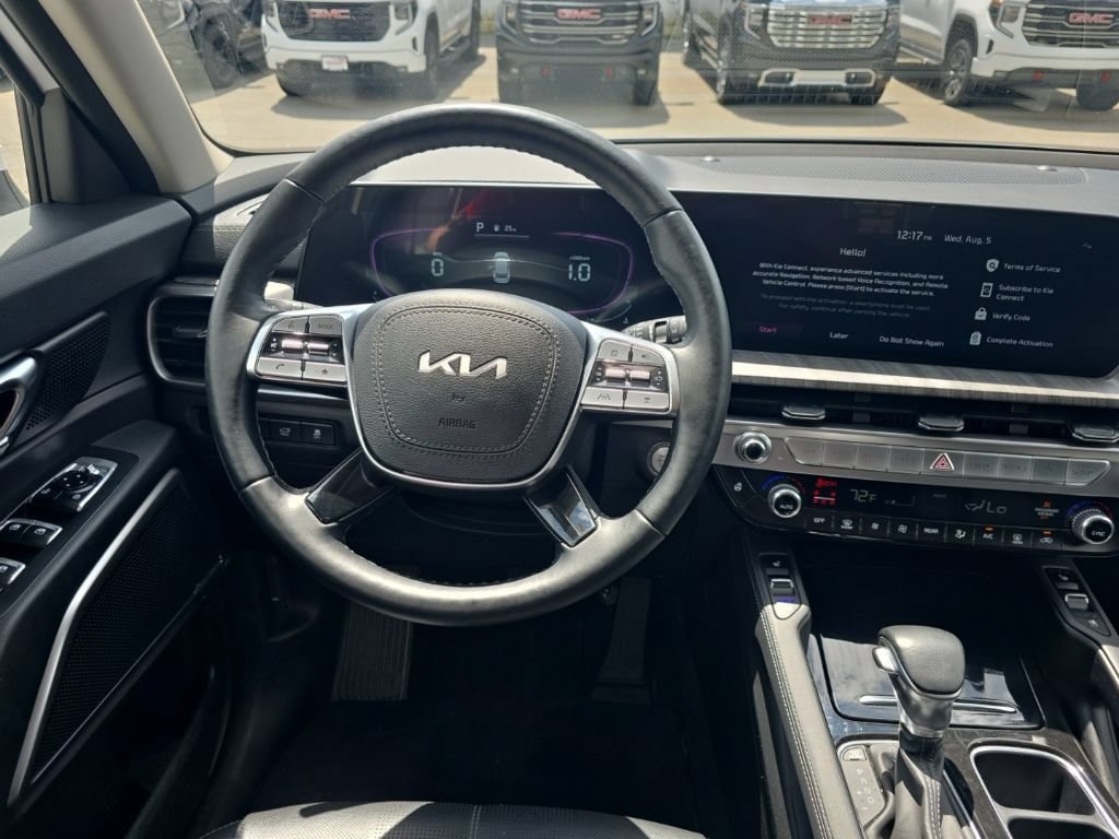 Certified 2024 Kia Telluride EX w/ EX Captain's Chair Package AWD/4WD image 12