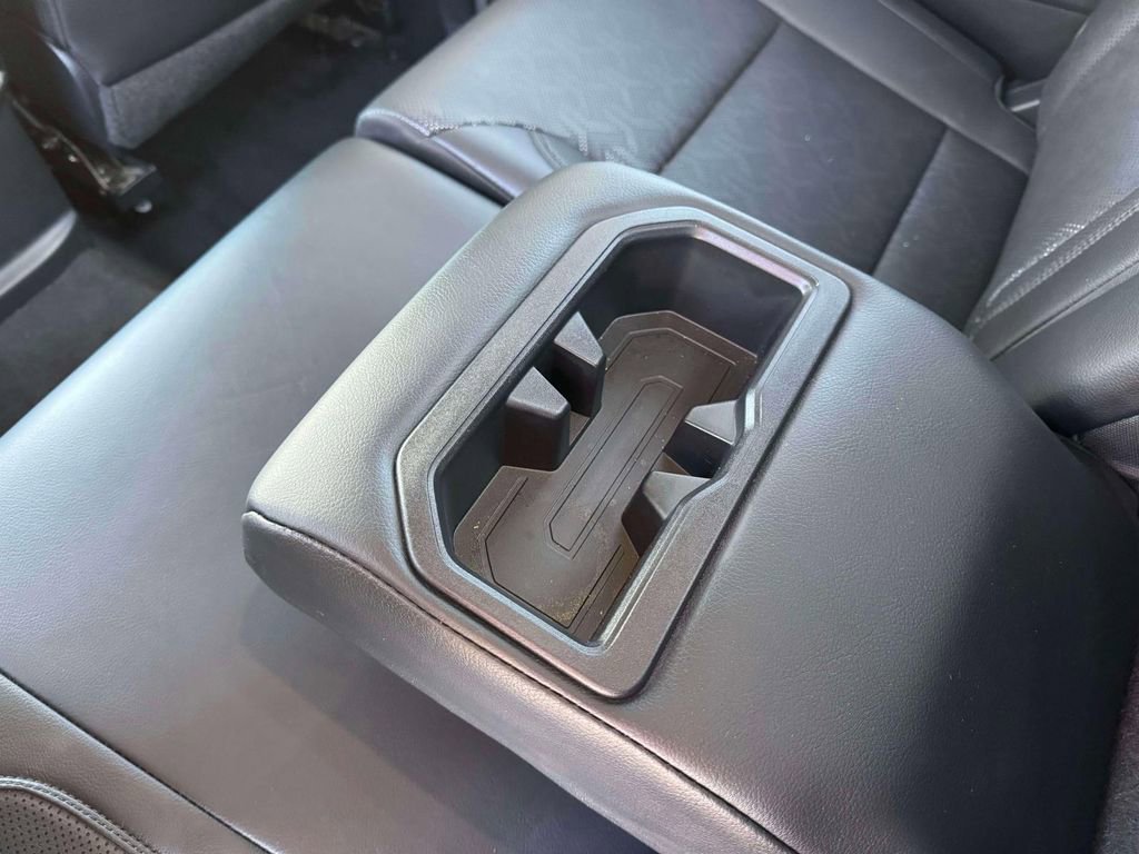 Used 2024 Toyota Tundra Limited image 12
