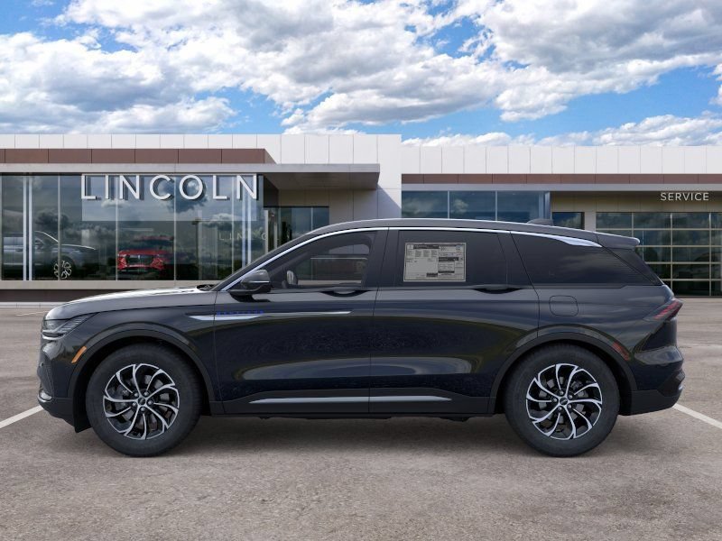 New 2026 Lincoln Nautilus Premier AWD/4WD image 3