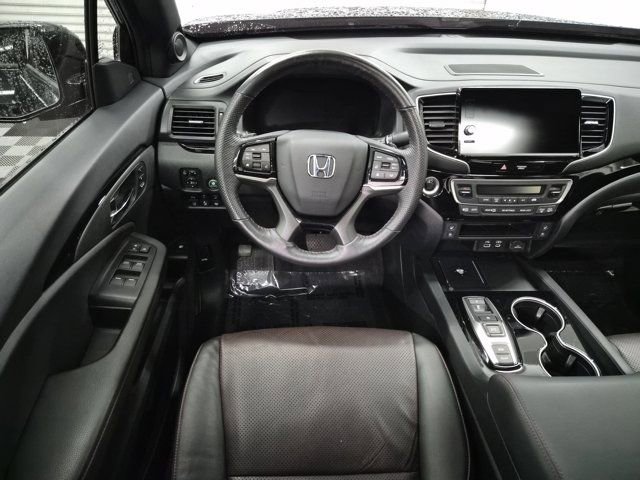 Used 2024 Honda Ridgeline Black Edition image 11