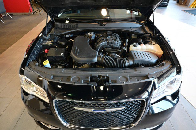 Used 2023 Chrysler 300 Touring AWD/4WD image 41