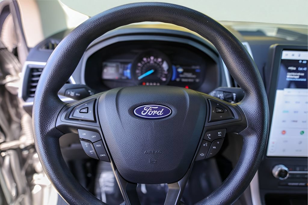 Used 2024 Ford Edge SE AWD/4WD image 15