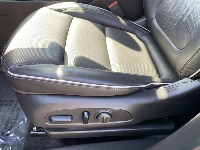 Used 2024 Buick Encore GX Avenir w/ Avenir Technology Package FWD image 19