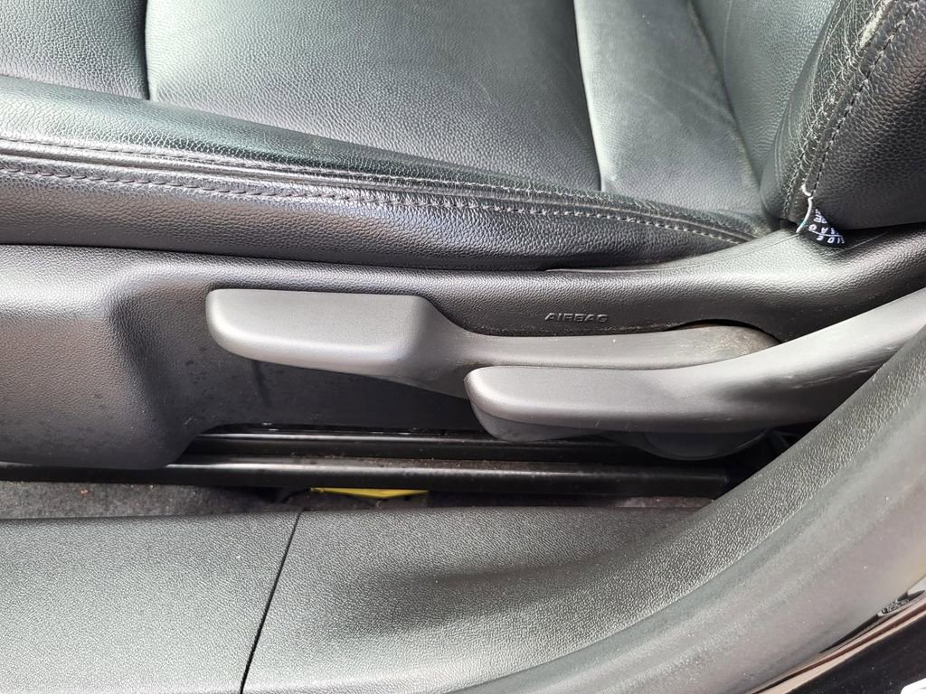 Used 2020 Chevrolet Malibu LS image 17