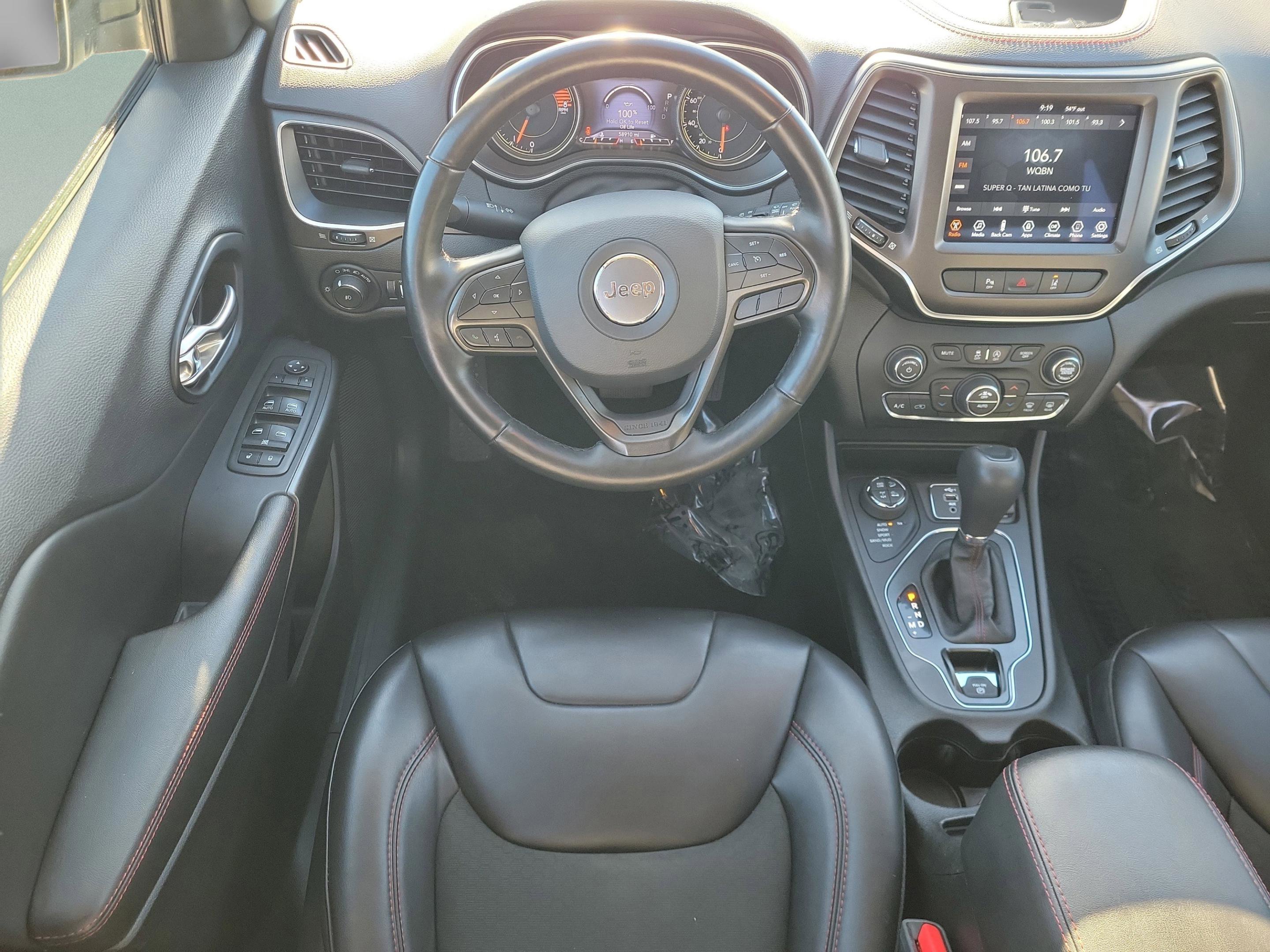 Used 2021 Jeep Cherokee Trailhawk w/ Comfort/Convenience Group image 22