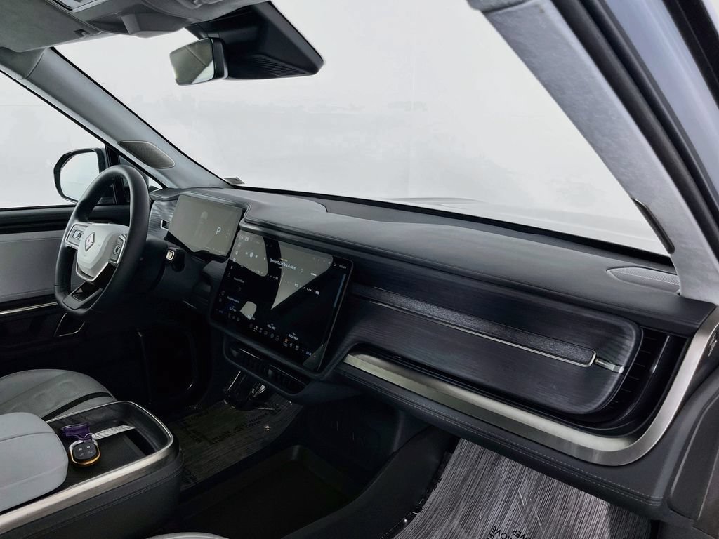 Used 2024 Rivian R1S Adventure AWD/4WD image 36