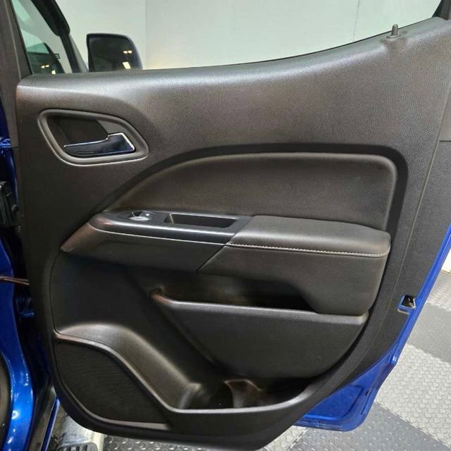 Used 2018 GMC Canyon SLE w/ SLE Convenience Package image 40