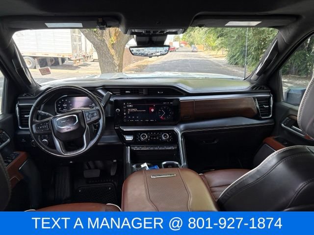 Used 2024 GMC Sierra 3500 Denali Ultimate AWD/4WD image 18