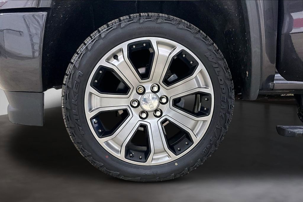 Used 2016 GMC Sierra 1500 Denali w/ Denali Ultimate Package image 8