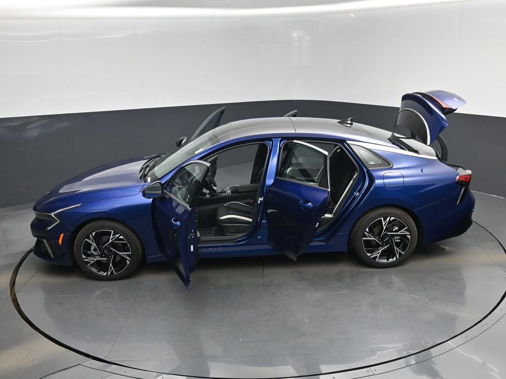 Used 2025 Kia K5 GT-Line w/ GT-Line Premium Package image 17