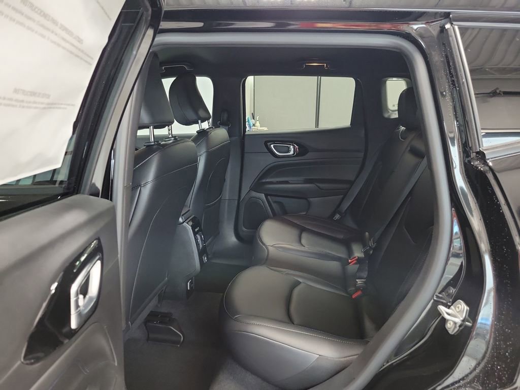 New 2026 Jeep Compass Limited image 12