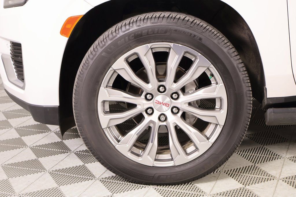 Used 2022 GMC Yukon XL Denali image 19