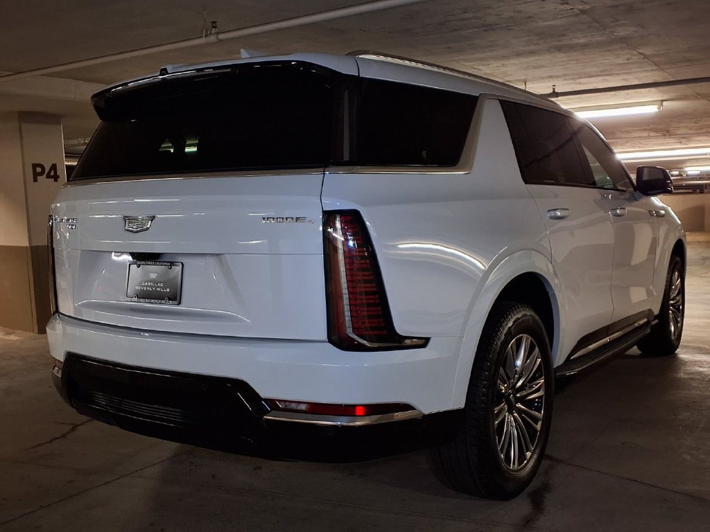 New 2026 Cadillac Escalade IQL Luxury AWD/4WD image 8