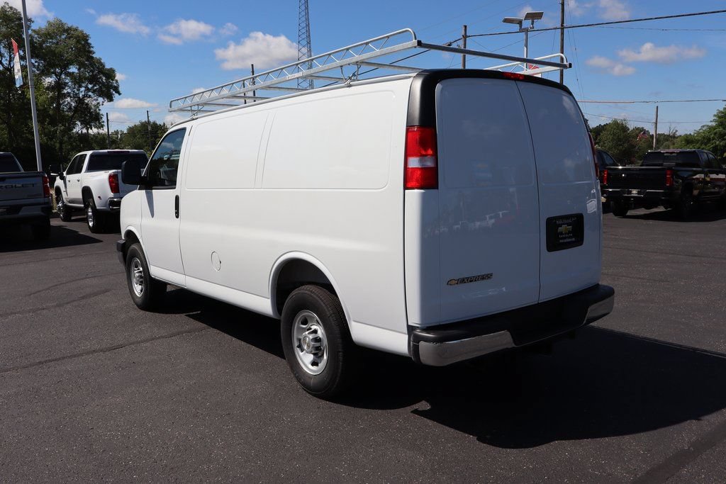 New 2025 Chevrolet Express 2500 w/ Driver Convenience Package RWD image 27