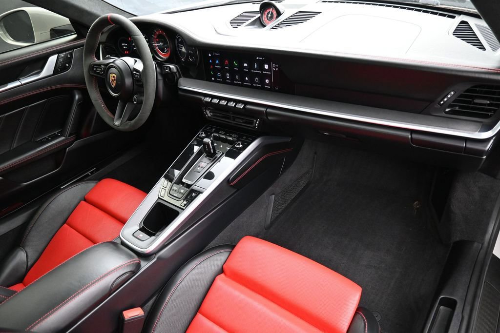 Certified 2022 Porsche 911 Turbo AWD/4WD image 32