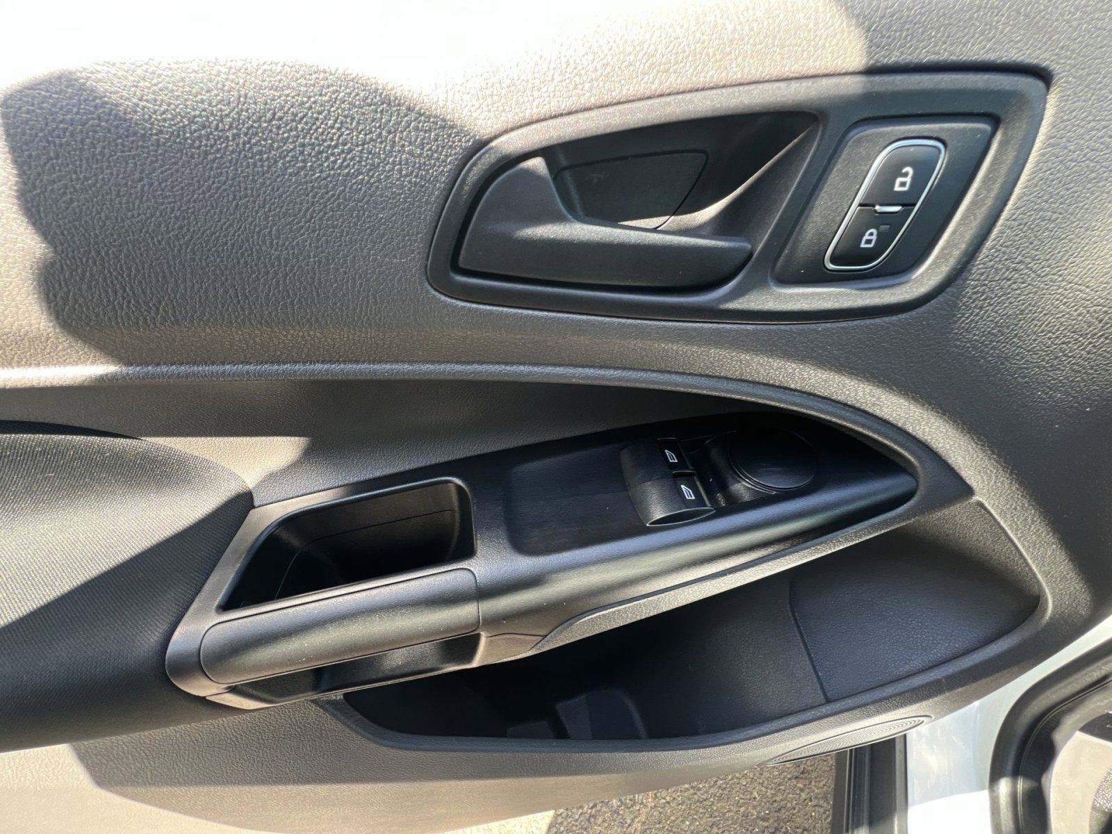 Used 2023 Ford Transit Connect XL image 15