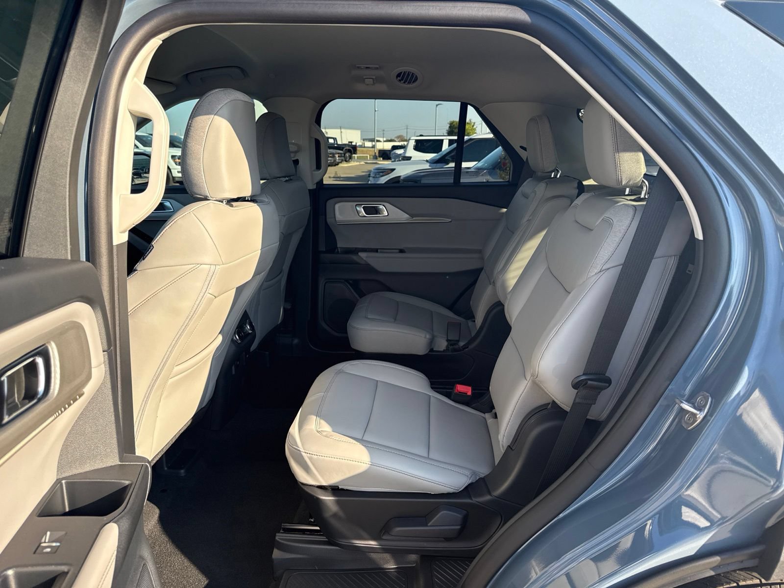 New 2026 Ford Explorer Active w/ Active Comfort Package RWD image 11
