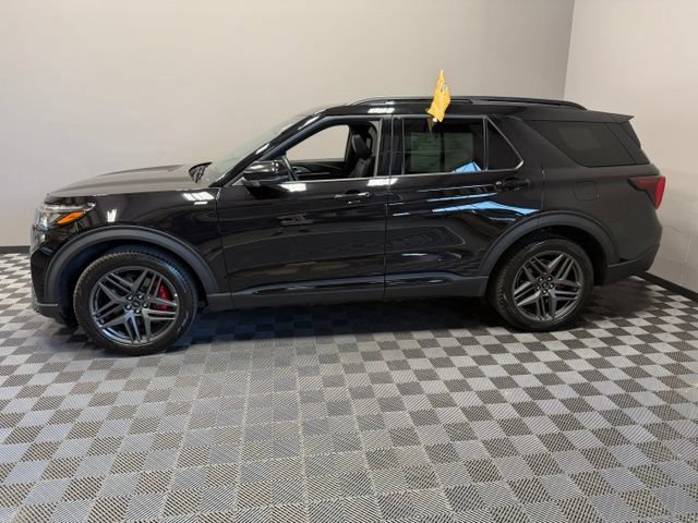 Used 2025 Ford Explorer ST-Line w/ Premium Package AWD/4WD image 6