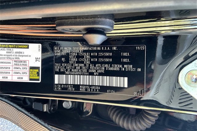 Used 2024 Toyota Corolla Cross AWD Hybrid w/ Moonroof Package image 36