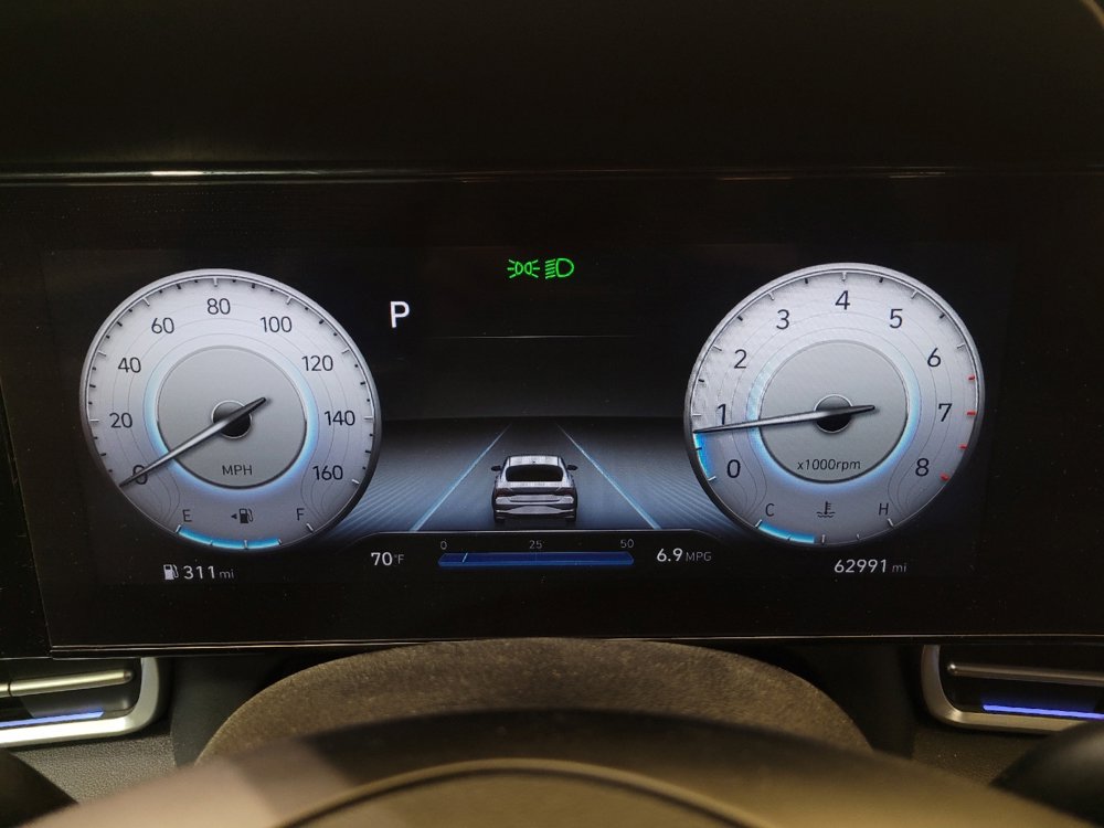 Used 2021 Hyundai Elantra Limited FWD image 23