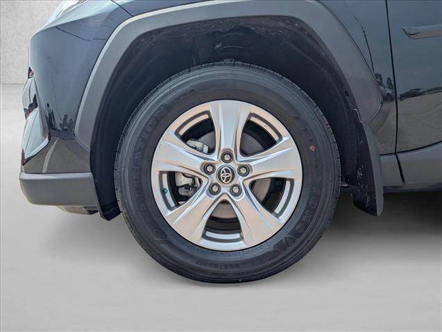 Used 2025 Toyota RAV4 XLE w/ Convenience Package FWD image 23