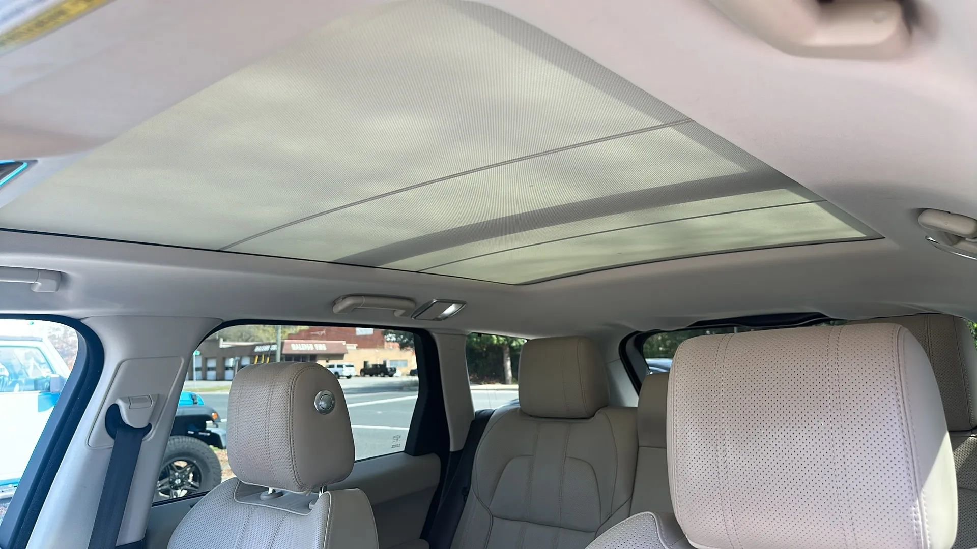 Used 2016 Land Rover Range Rover Sport HSE image 30