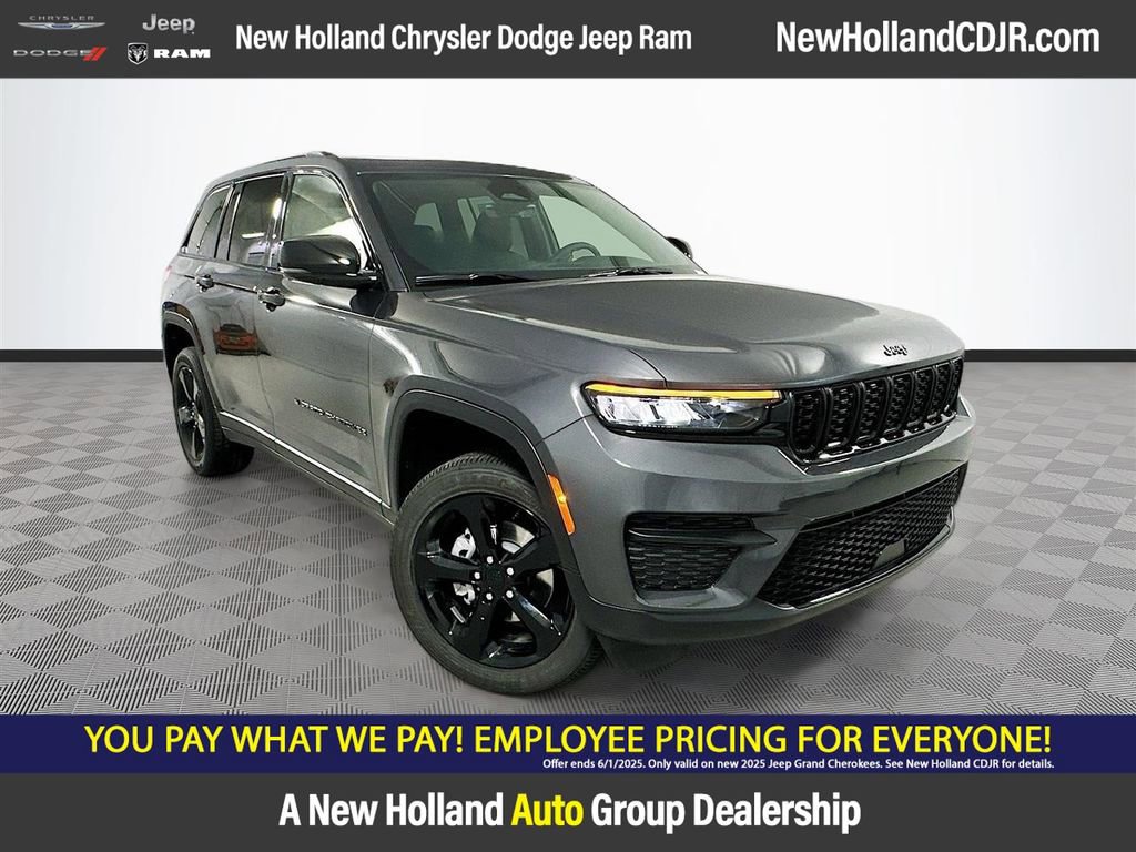 New 2025 Jeep Grand Cherokee Altitude w/ Trailer Tow Package