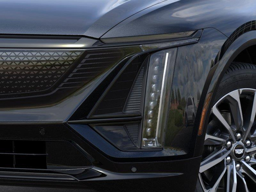 New 2027 Cadillac Lyriq Sport RWD image 10