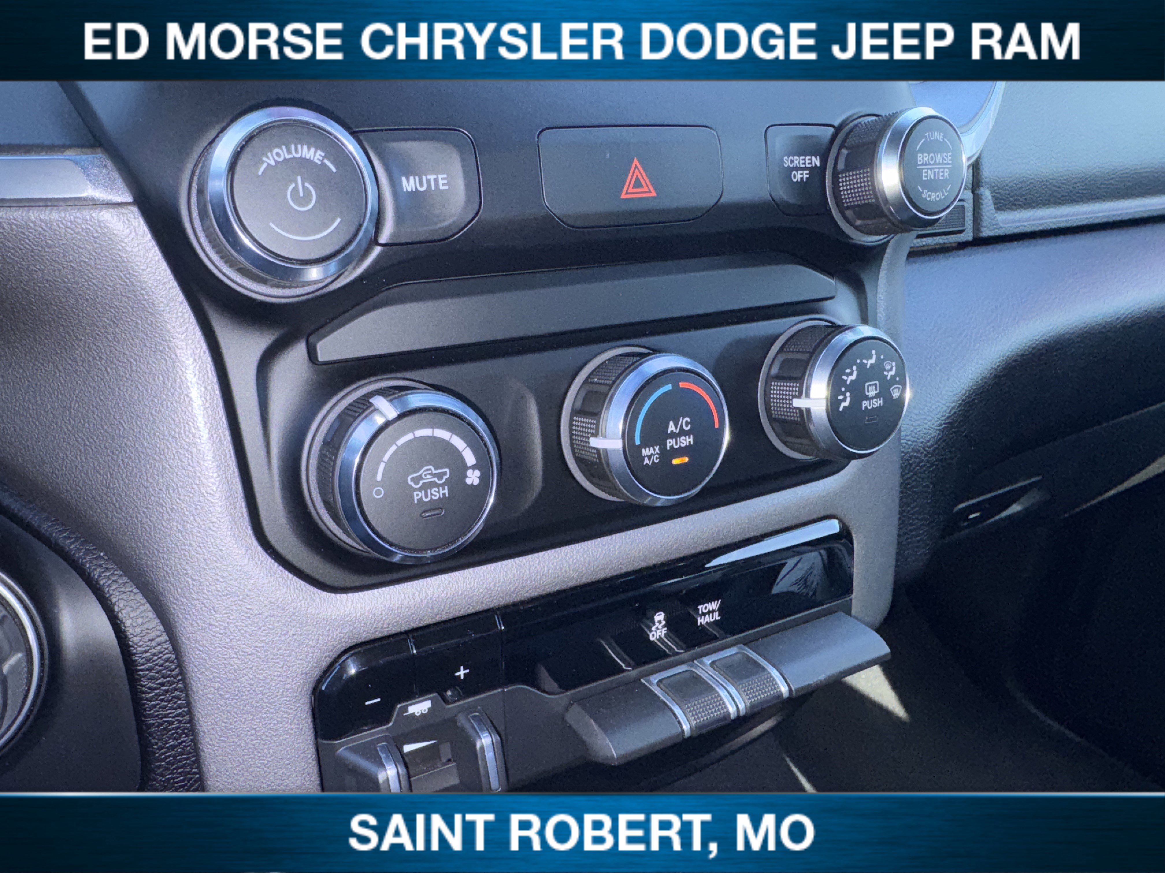 Used 2024 RAM 2500 Big Horn w/ Bed Utility Group image 19