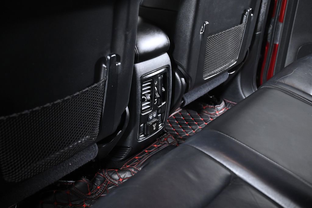 Used 2020 Jeep Grand Cherokee Limited w/ Premium Lighting Group image 30