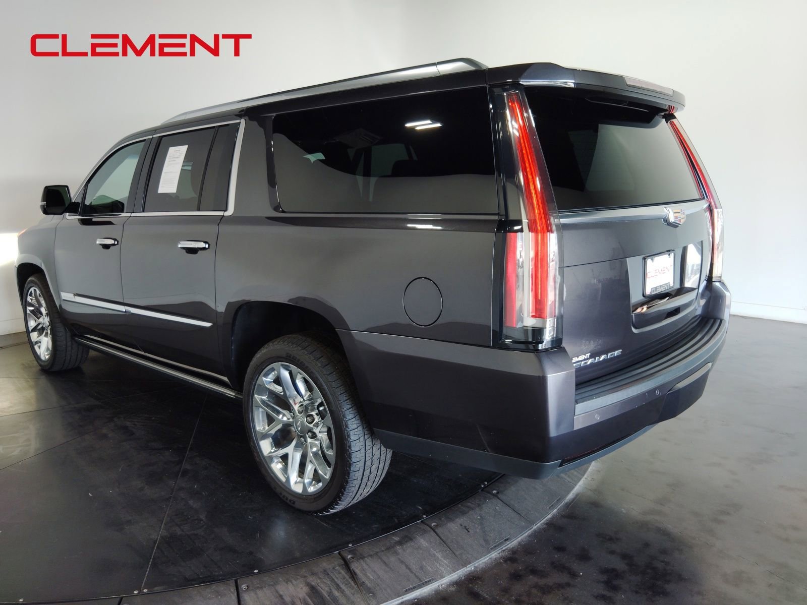 Used 2016 Cadillac Escalade ESV Platinum image 8