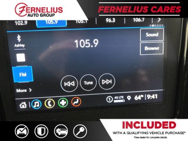 Used 2023 Chevrolet Traverse LT image 29