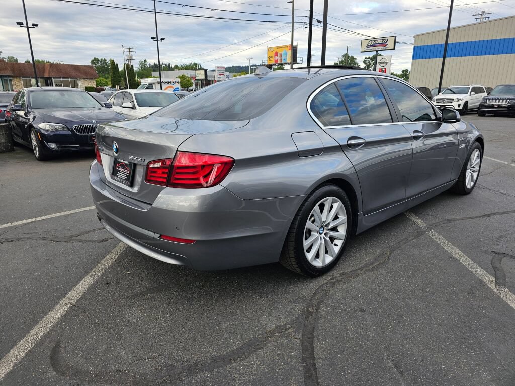 Used 2013 BMW 528i xDrive Sedan AWD/4WD image 5