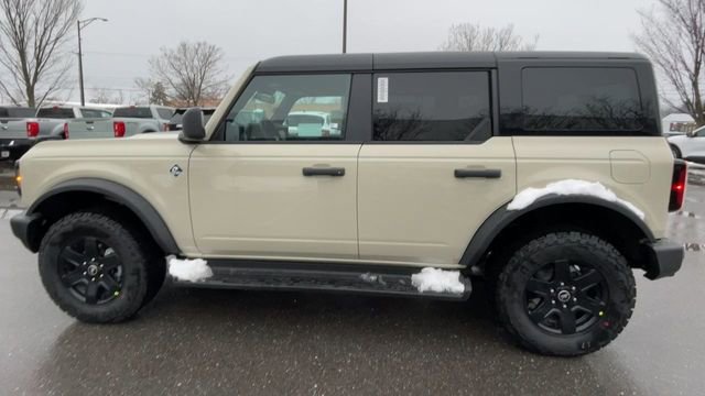 New 2025 Ford Bronco Outer Banks w/ Black Appearance Package image 5
