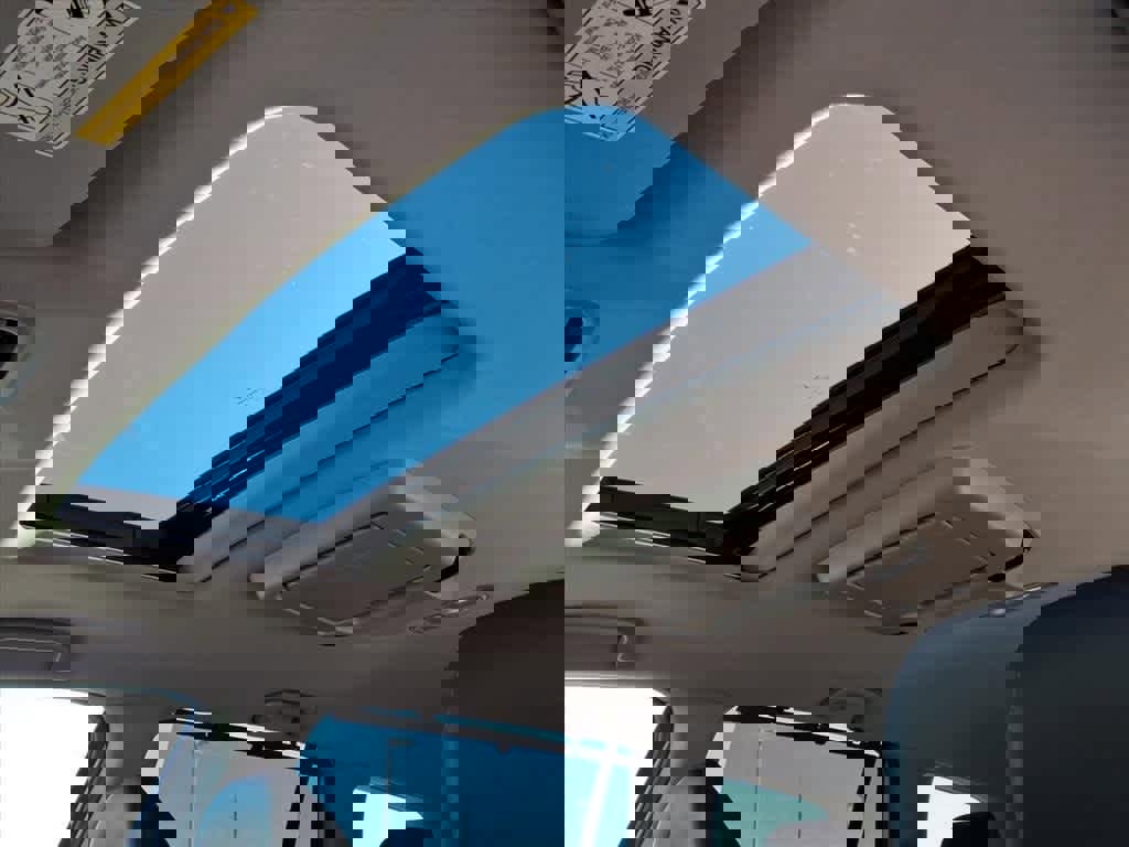 Certified 2022 Honda Pilot Touring image 16