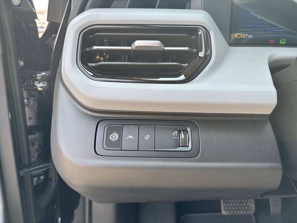 New 2027 Chevrolet Bolt LT w/ Comfort Package FWD image 17