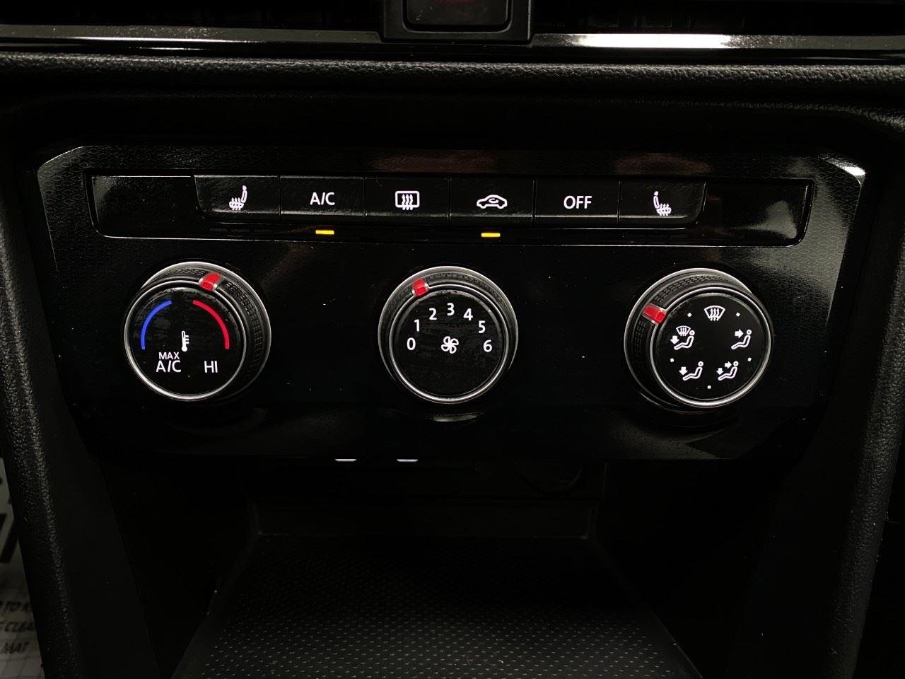 Used 2025 Volkswagen Taos S AWD/4WD image 52