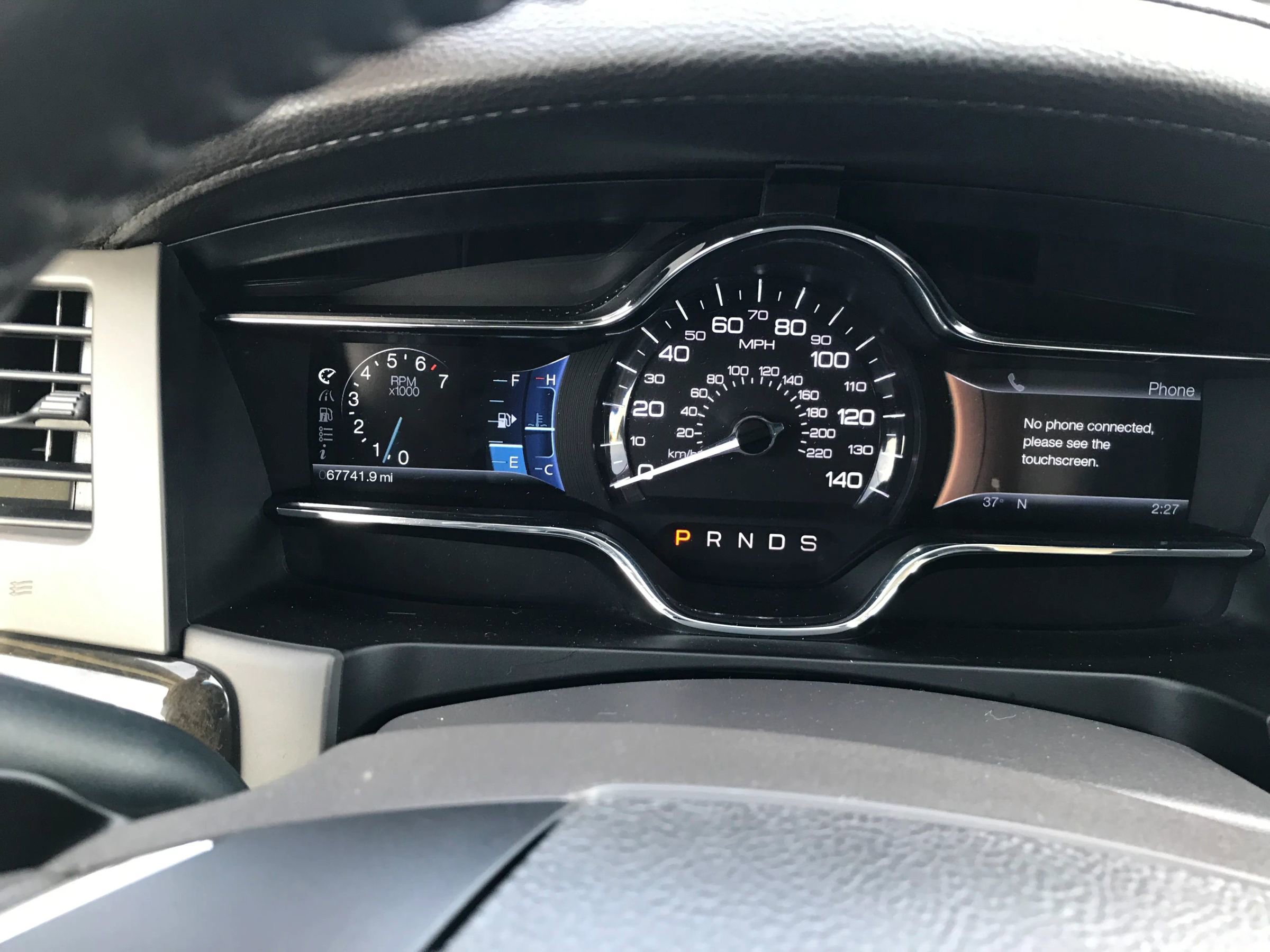 Used 2013 Lincoln MKS Sedan 4D image 18