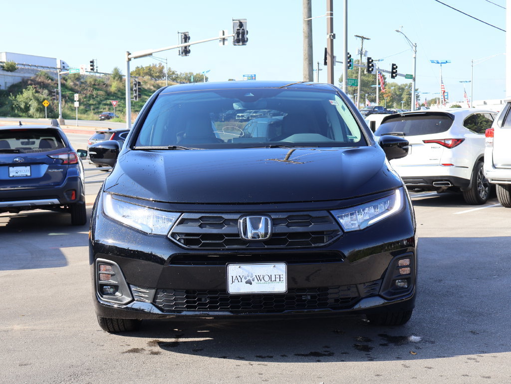 Certified 2025 Honda Odyssey EX-L image 2