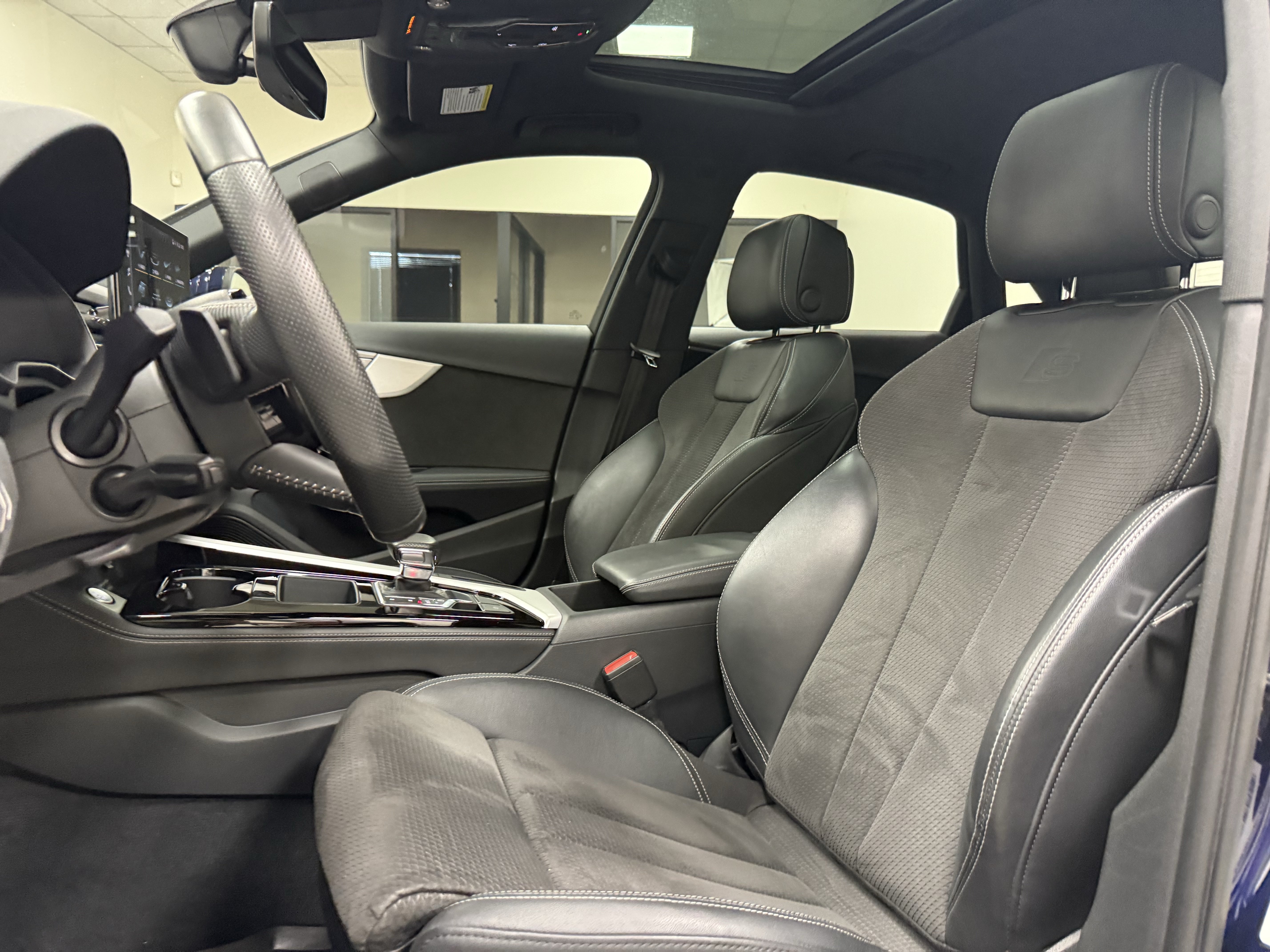 Used 2020 Audi A4 2.0T Premium Plus w/ Premium Plus Package AWD/4WD image 13