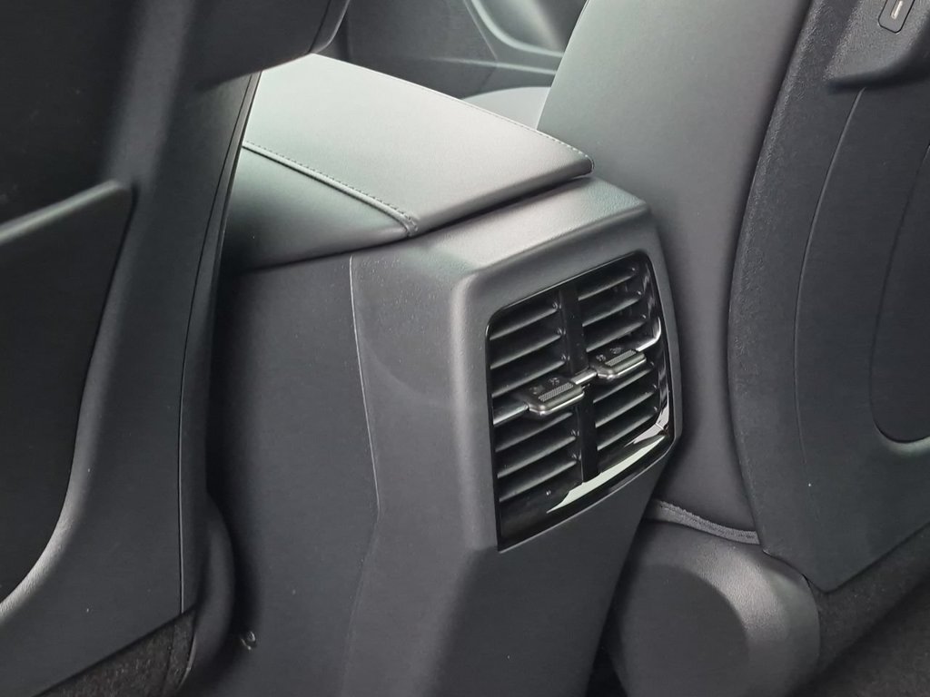 New 2026 Kia Niro EX FWD image 21