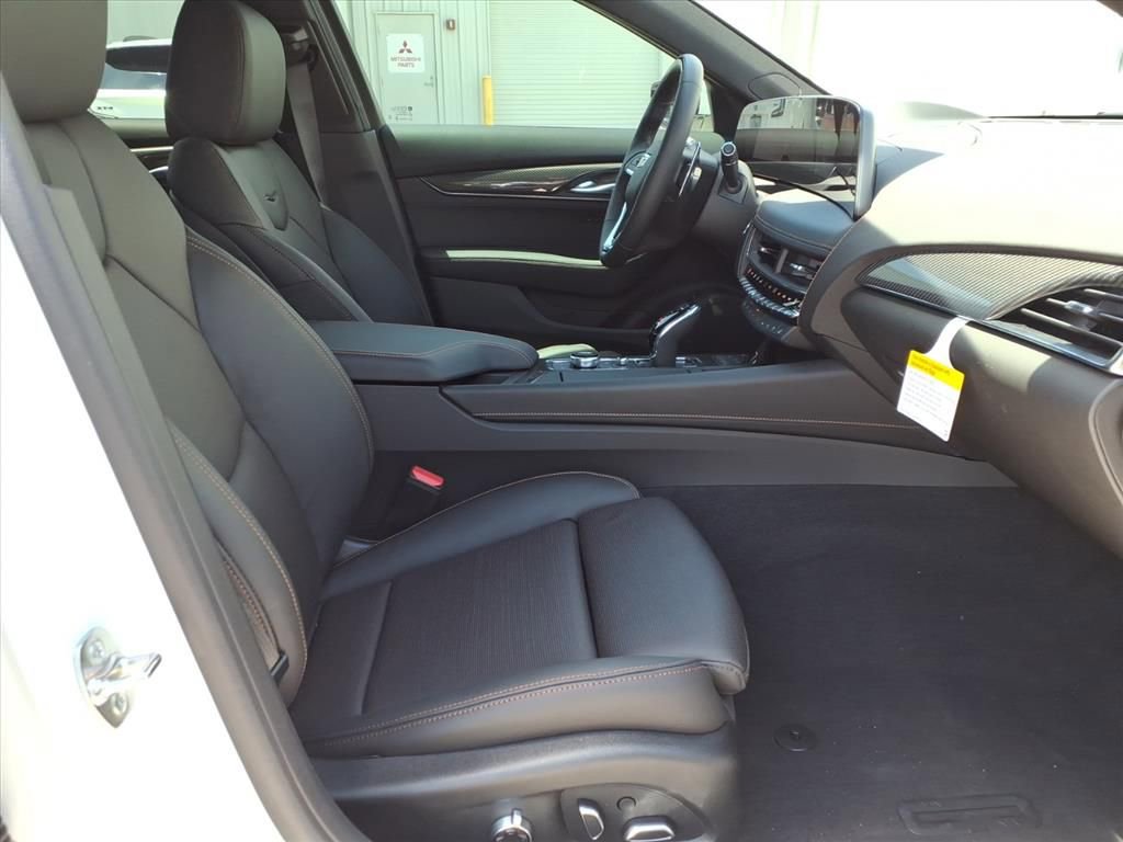 New 2026 Cadillac CT5 V RWD image 9