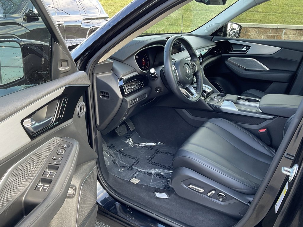 Used 2023 Acura MDX SH-AWD image 9