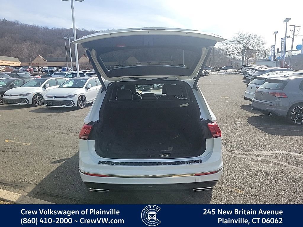 Certified 2021 Volkswagen Tiguan SEL Premium R-Line image 55