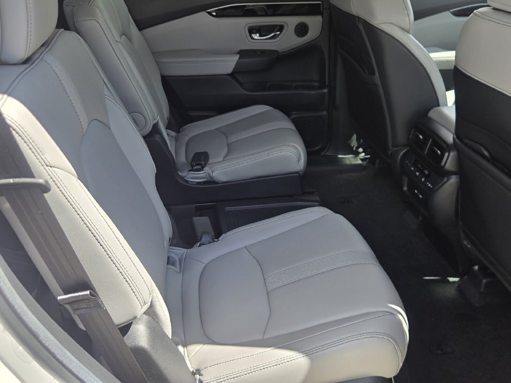Certified 2024 Honda Pilot EX-L image 16