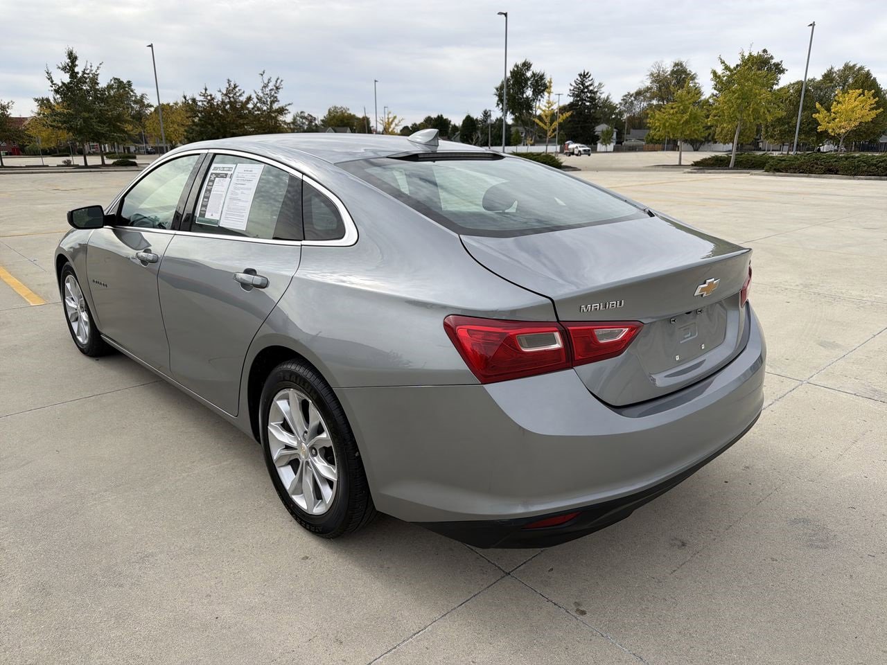 Used 2023 Chevrolet Malibu LT image 28